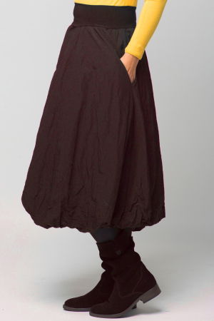 Fusta maro midi, tip gogosar, din tafta cu memorie [2]