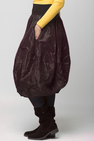 Fusta maro midi, tip lalea, din tafta cu memorie [2]