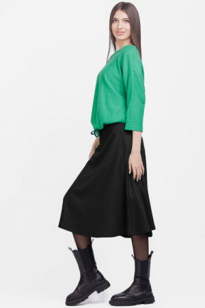 Fusta midi clos din jerseu embosat de vascoza, neagra [3]