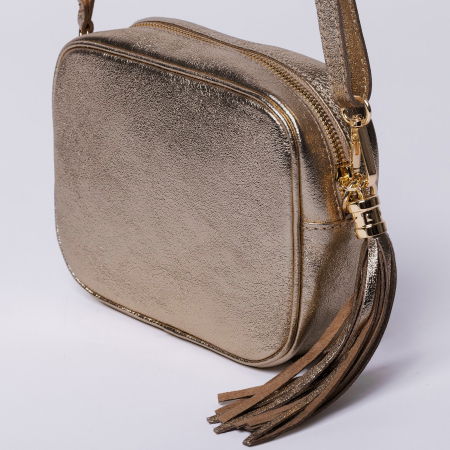 Genți din Piele Naturală - Geanta crossbody aurie inchis din piele naturala, cu ciucure din piele