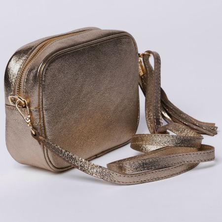 Geanta crossbody aurie inchis din piele naturala, cu ciucure din piele [1]