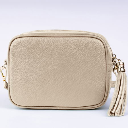 Geanta crossbody bej deschis din piele naturala, cu ciucure din piele [1]