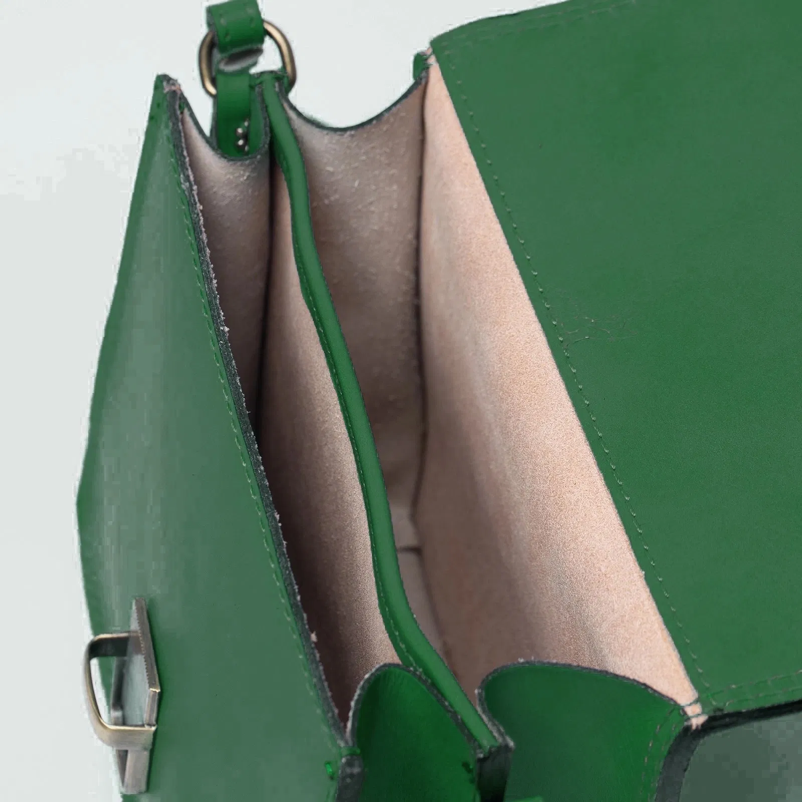 Geanta crossbody din piele naturala, tip postas, verde [1]