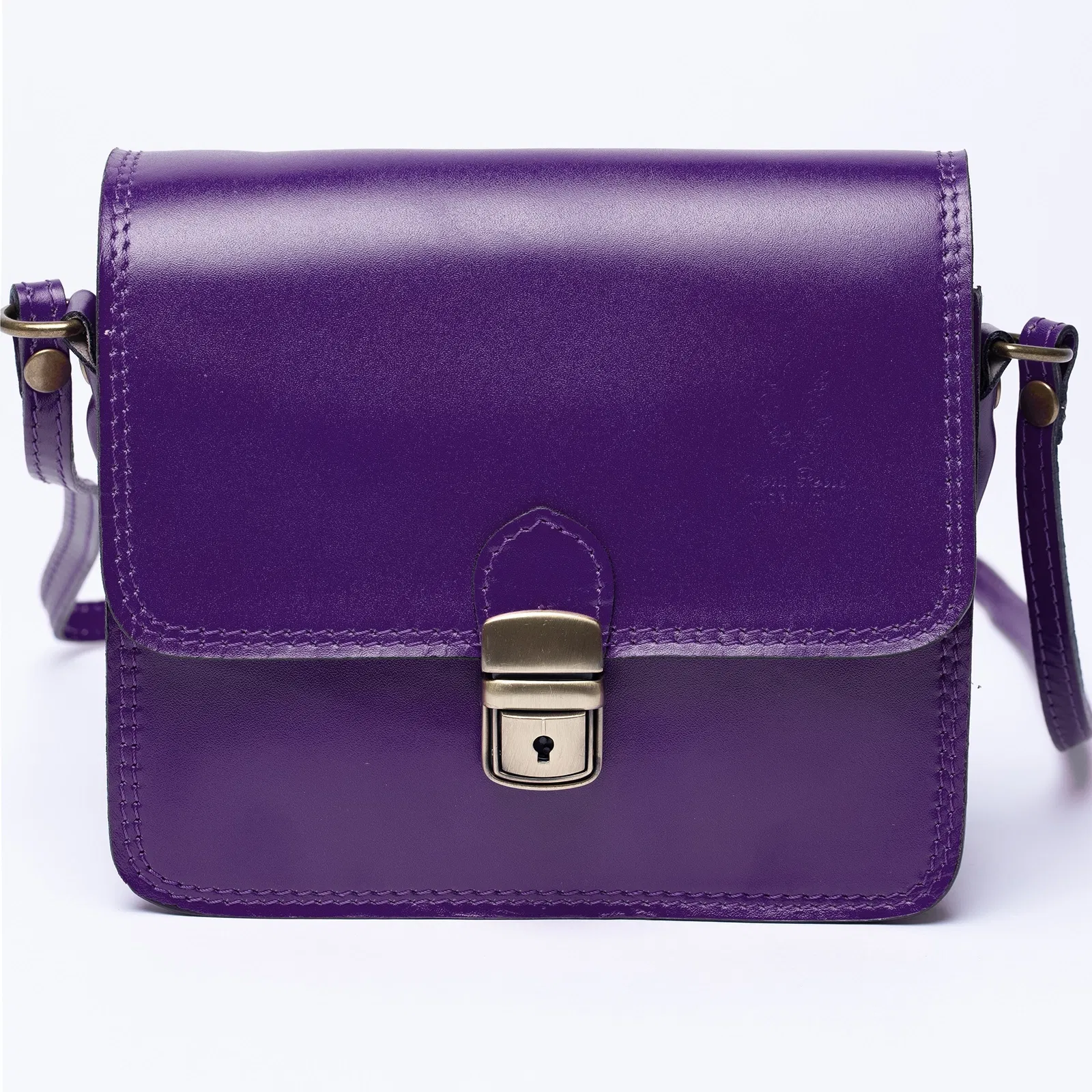 Genți - Geanta crossbody din piele naturala, tip postas, mov