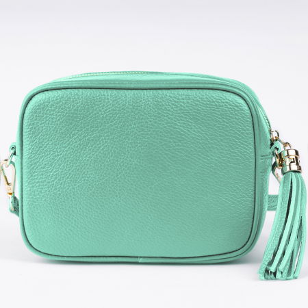 Geanta crossbody verde menta din piele naturala, cu ciucure din piele [1]