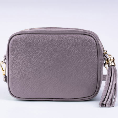 Geanta crossbody mov lavanda deschis din piele naturala, cu ciucure din piele [1]