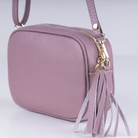Genți din Piele Naturală - Geanta crossbody roz prafuit din piele naturala, cu ciucure din piele