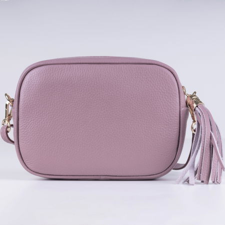 Geanta crossbody roz prafuit din piele naturala, cu ciucure din piele [2]