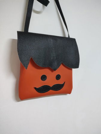 Geanta unicat handmade , din piele naturala-Omulet cu mustață [1]