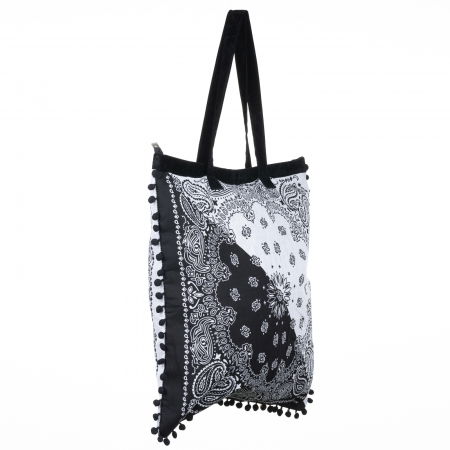 Geanta patrata de plaja din material textil, cu ciucuri pe trei laturi, alb si negru [2]