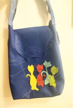 Geanta sac albastru electric,cu pisicuțe  colorate ,din piele naturala [1]