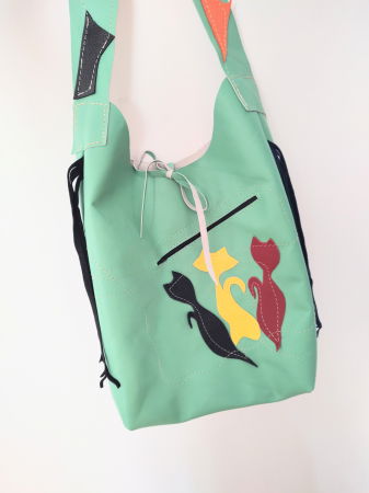 Genți si Plicuri Handmade din Piele - Geanta sac din piele naturala  turcoaz,cu pisicuțe cusute