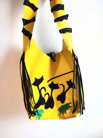 Genți si Plicuri Handmade din Piele - Geanta handmade sac ,din piele naturala  galbena,Dansul pisicuțelor