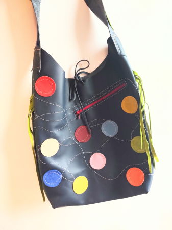 Genți - Geanta tip sac cu bulinute  colorate ,din piele naturala bleumarin