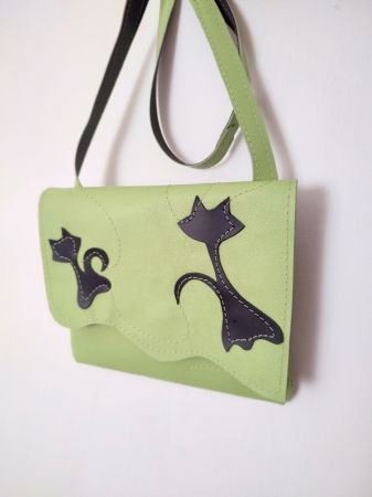 Genți - Geanta verde crud ,cu pisicuțe ,din piele naturala