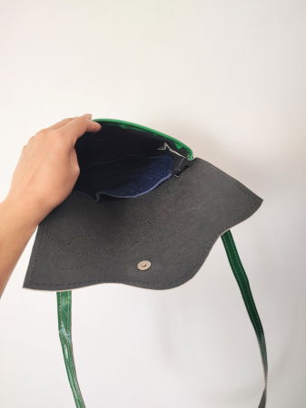 Geanta verde din piele naturala lacuita ,cu pisicute [1]