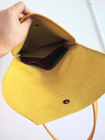 Geantă galben muștar  ,handmade, cu lalele și maci pictați,unicat [1]