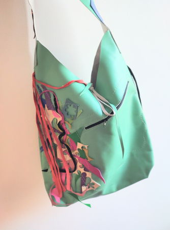 Genți si Plicuri Handmade din Piele - Geanta verde turcoaz  din piele naturala, cu aplicații multicolore ,unicat