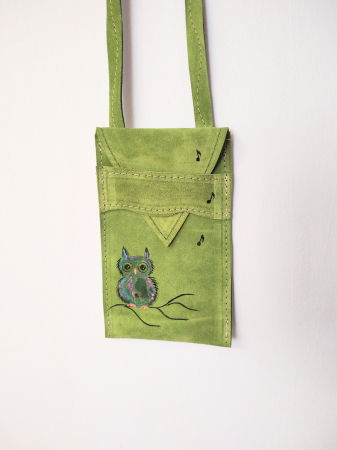 Genți si Plicuri Handmade din Piele - Husa pentru telefon , cu bufnita pictata , din piele naturala