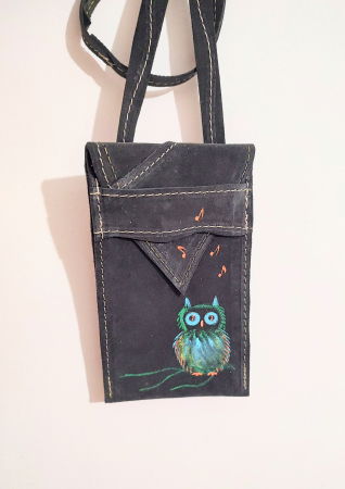 Husa gri inchis din piele naturala pentru telefon , cu bufnita [1]