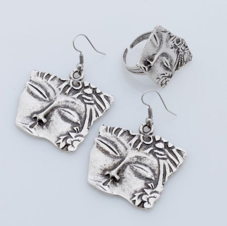 Seturi - Set cercei si inel din zamac cu design fantezist