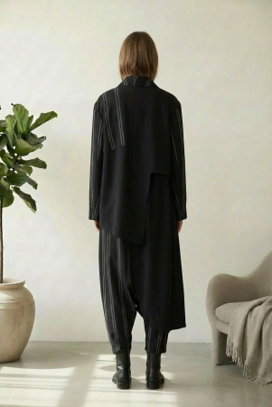 Jacheta asimetrica in dungi cu guler atipic , oversize [1]