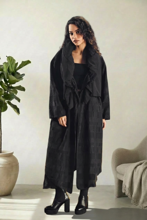 Imbracaminte noutati - Jacheta neagra oversize cu revere teatrale și croi asimetric