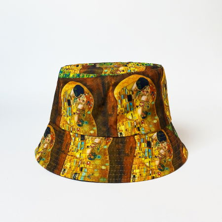 Pălarii - Palarie unisex cu doua fete imprimata cu reproducere dupa "Sarutul " lui Klimt