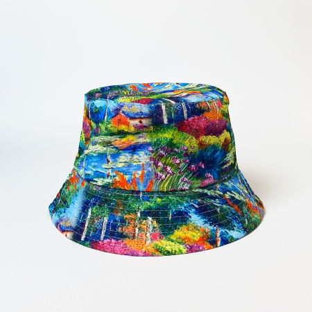 Pălarii - Palarie unisex cu doua fete cu reproducere dupa un peisaj campenesc cu gradini inflorite