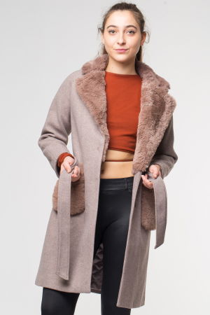 ÎMBRĂCĂMINTE - Palton bej din stofa cu buzunare din blana artificiala
