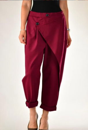 ÎMBRĂCĂMINTE - Pantaloni bordo cu pliuri si panou suprapus