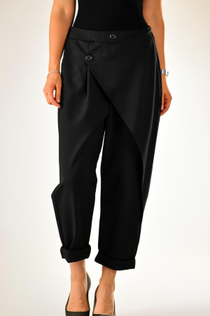 Pantaloni casual - Pantaloni negri cu pliuri si panou suprapus