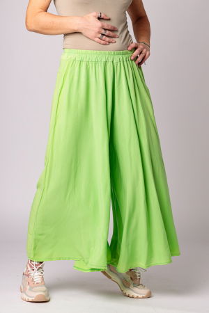 Pantaloni din Mătase si Vâscoză - Pantaloni largi, de vara, din vascoza, cu curea elastica, verde deschis