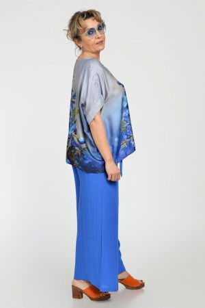 Pantaloni largi din vascoza si in, albastru electric [5]
