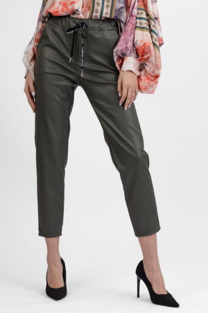 Pantaloni casual - Pantaloni lungi kaki din piele ecologica cu snur in talie
