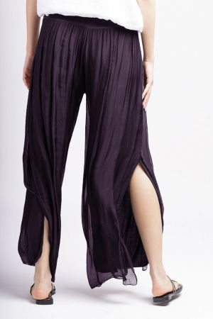 Pantaloni mov inchis din matase si vascoza, cu crapaturi laterale [2]