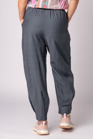 Pantaloni gri, masura mare, cu curea, din vascoza [3]