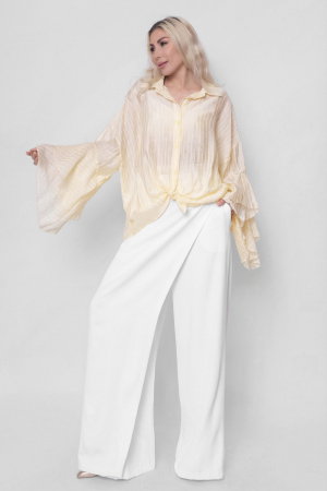 Pantaloni albi cu o parte petrecuta, design urban [1]