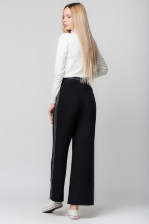 Pantaloni din tricotaj negru, drepti, cu lurex argintiu [1]