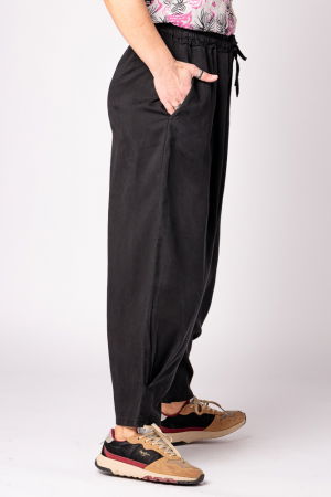 Pantaloni negri, masura mare, din tencel, cu siret [1]