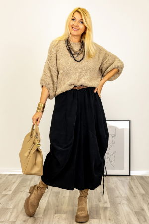 Pantaloni negri tip salvari cu design urban si șireturi laterale, din raiat subtire [1]