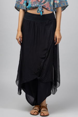 Pantaloni petrecuti din matase si vascoza negri, tip salvari [1]