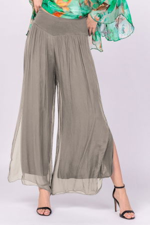 Pantaloni din Mătase si Vâscoză - Pantaloni bej inchis din matase si vascoza, cu crapaturi laterale