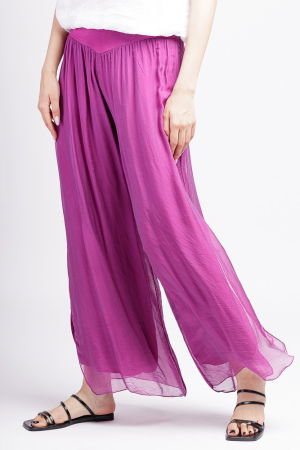 Pantaloni mov zmeura din matase si vascoza, cu crapaturi laterale [2]