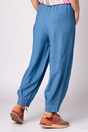 Pantaloni albastru jeans, masura mare, cu curea, din vascoza [1]