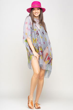 Rochii de Plajă tip Poncho - Rochie de plaja tip poncho cu fluturi pe fond gri deschis, vascoza
