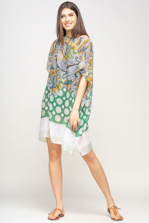 Rochie de plaja tip poncho cu motive florale si buline alb cu verde, vascoza [2]