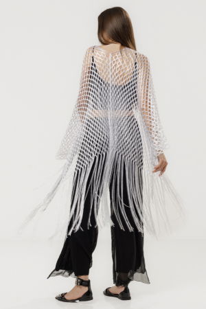 Poncho alb din plasa cu fir argintiu si franjuri lungi [4]