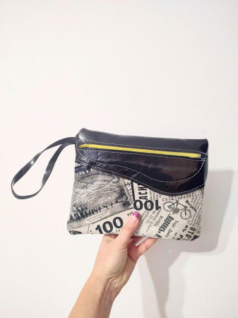 Genți si Plicuri Handmade din Piele - Portfard handmade , din piele naturala neagra și imprimata