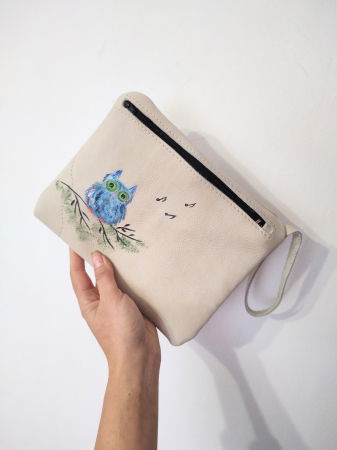 Portfard personalizat din piele naturala cu bufniță pictată și note muzicale [1]